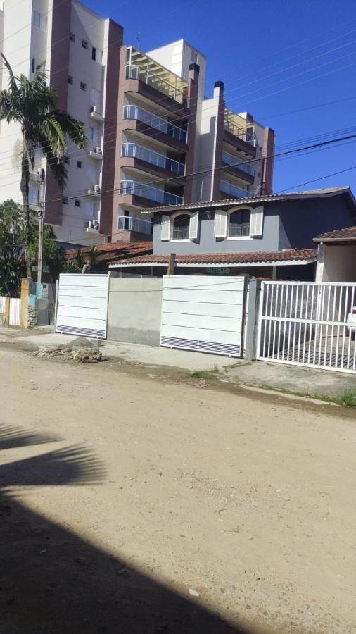 Casa Grande Toninhas 1 Chalé